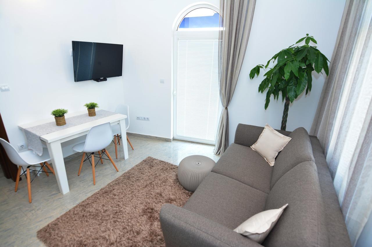 Tropicoco Apartments Τίβατ Εξωτερικό φωτογραφία