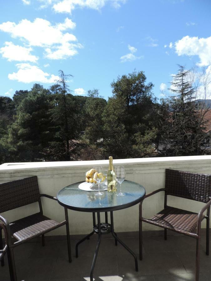 Tropicoco Apartments Τίβατ Εξωτερικό φωτογραφία